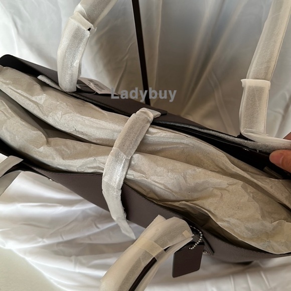 ❇️NWT coach market tote in Polished pebble leather - Picture 7 of 11